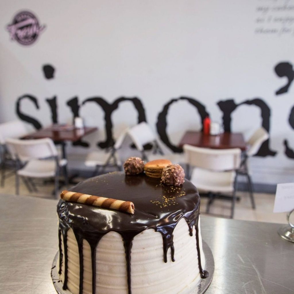 Simons Cake - Victoria - Parties2Weddings