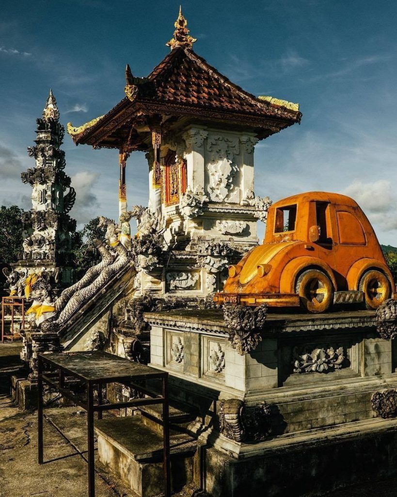 Car Temple - Nusa Penida -Parties2Weddings