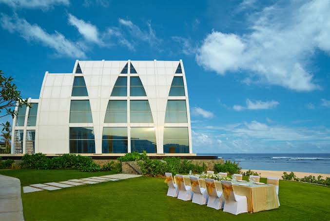 Majestic Chapel by the Beach at The Ritz Carlton Bali