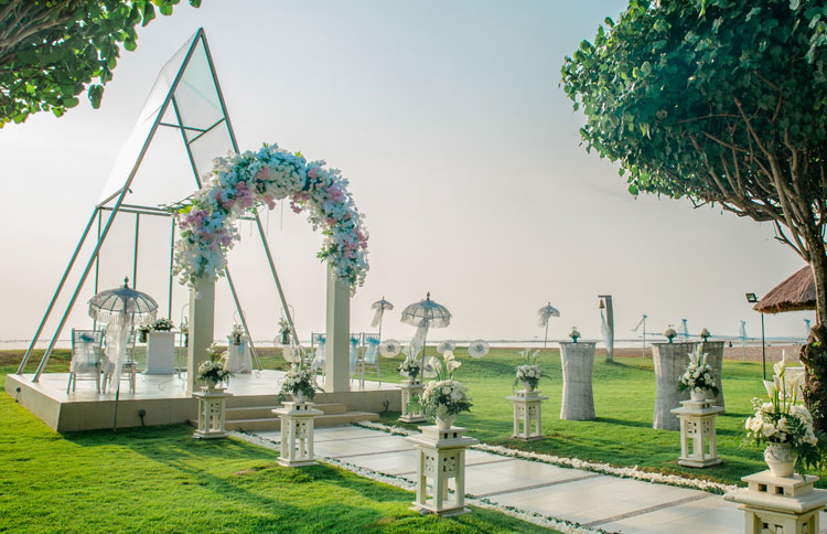 Beach Wedding Venues at Grand Mirage Resort & Thalasso Bali