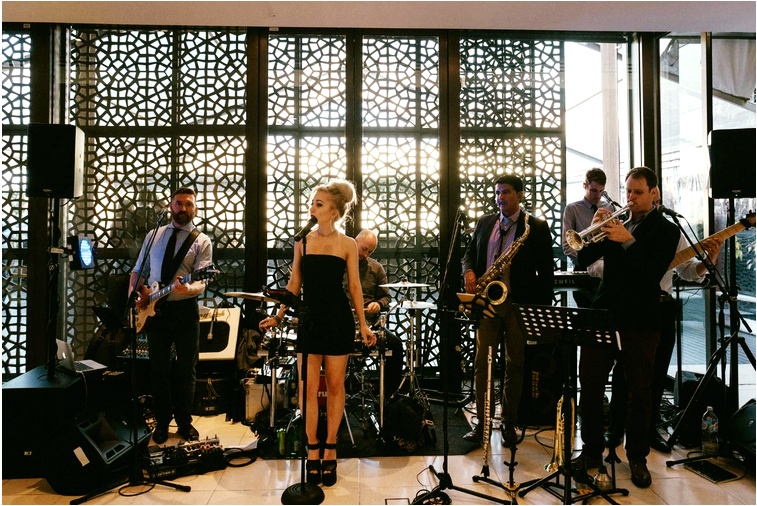 Wedding Entertainment Melbourne A band with female singer