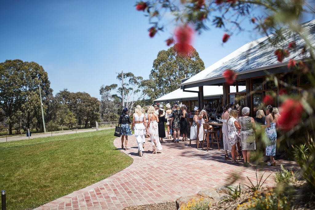 Rustic wedding venue Yarra Valley - Fondaya 1872 Guests are coming to Fondata 1872