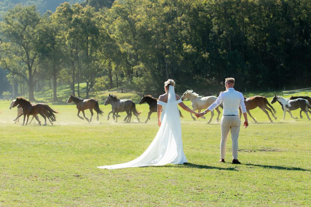Cazeil Creative Wedding Photography - Blue Mountains - Parties2Weddings