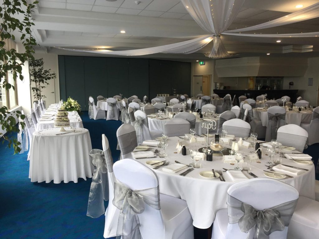 Top Wedding Venues in Sunshine Coast - Caloundra Power Boat Club - Parties2Weddings