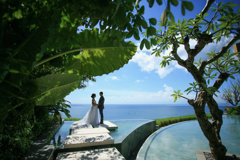 A wedding couple on the clifftop venue