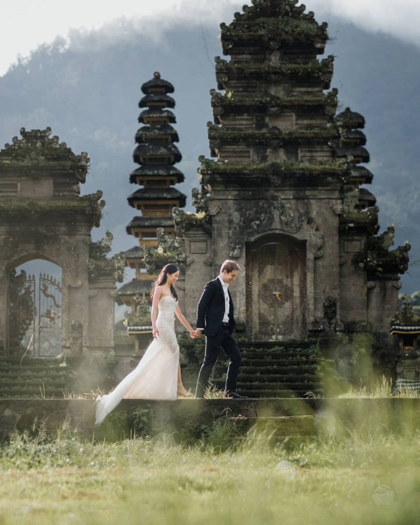 Bali Maxtu Professional Wedding Photographer